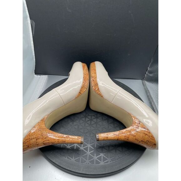 Alfani Maddy Platform Pump Cream Color Patent Leather Size 10 - Picture 6 of 10
